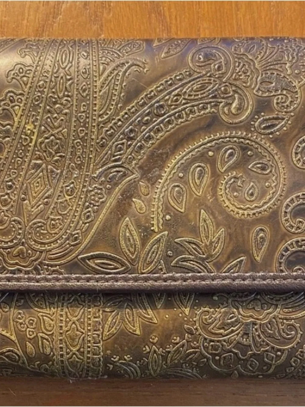 Relic Embossed Paisley Leather Wallet - Dark Brown